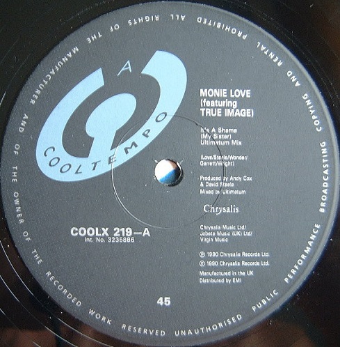 画像2: Monie Love - It's A Shame (Ultimatum Mix/Cool As...Mix/Hot Shot Mix) (Doubled！)  12"X2